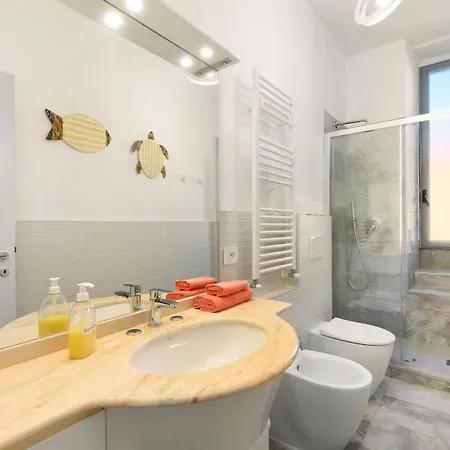 Appartamento A Stone's Throw From - Balcony - Ac Milano